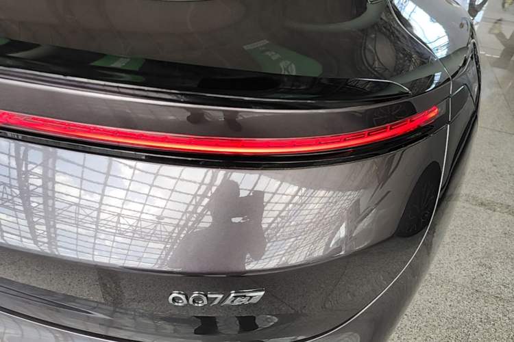 Used Zeekr 007GT 2025 Rear-Drive Intelligent Driving Version 75 kWh Right Rear Taillight