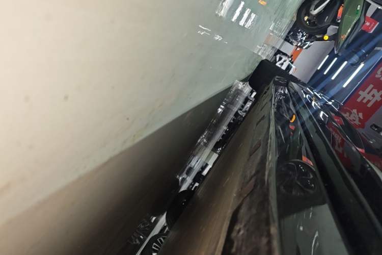 Used Zeekr 007GT 2025 Rear-Drive Intelligent Driving Version 75 kWh Right Side Sill