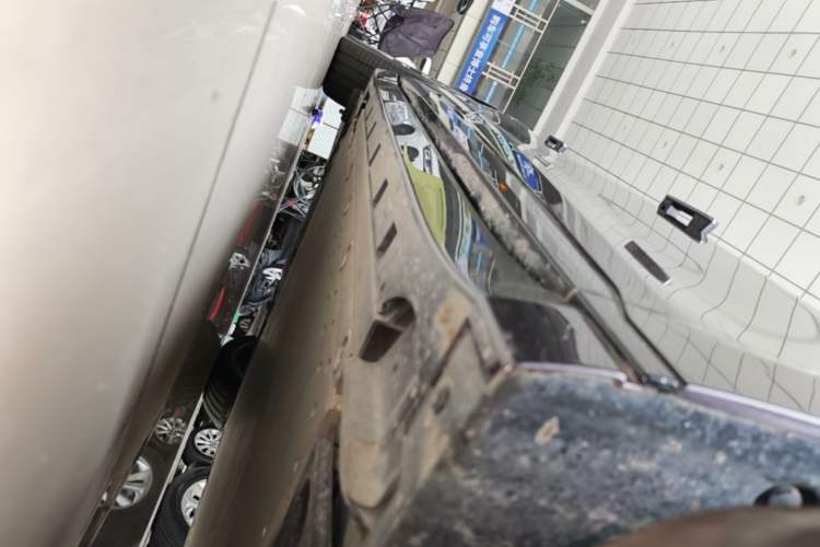 Used Zeekr 007GT 2025 Long-Range Rear-Wheel Drive Intelligent Driving Version 100 kWh Right Side Sill