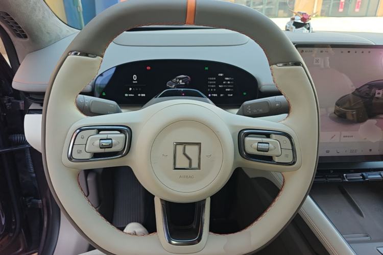 Used Zeekr 007GT 2025 Four-Wheel Drive Intelligent Driving Version 75 kWh Steering Wheel