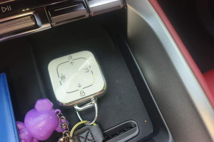 Used Zeekr 007GT 2025 Rear-Drive Intelligent Driving Version 75 kWh Vehicle Key