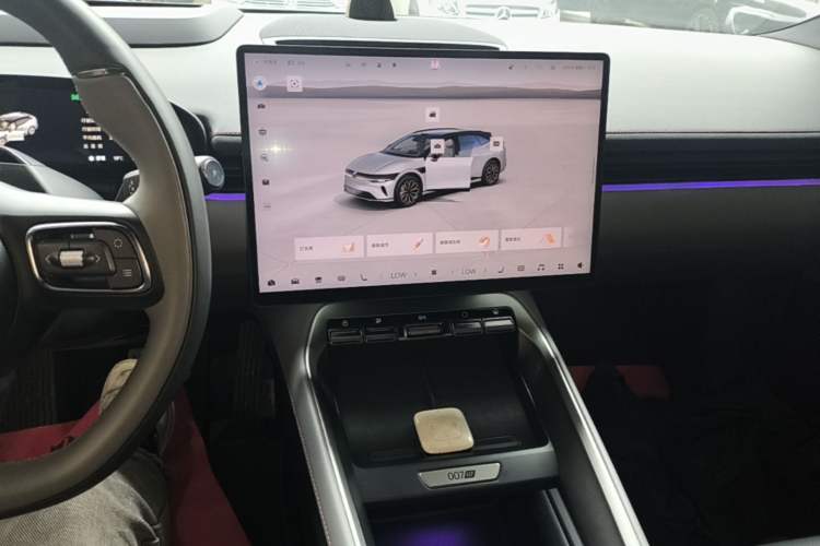 Used Zeekr 007GT 2025 Four-Wheel Drive Intelligent Driving Version 75 kWh Audio And AC Panel