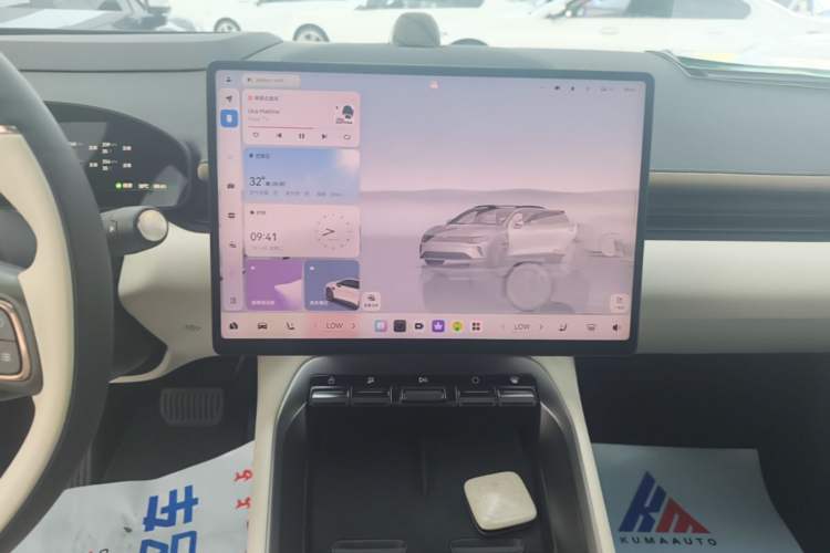 Used Zeekr 007GT 2025 Four-Wheel Drive Intelligent Driving Version 75 kWh Audio And AC Panel