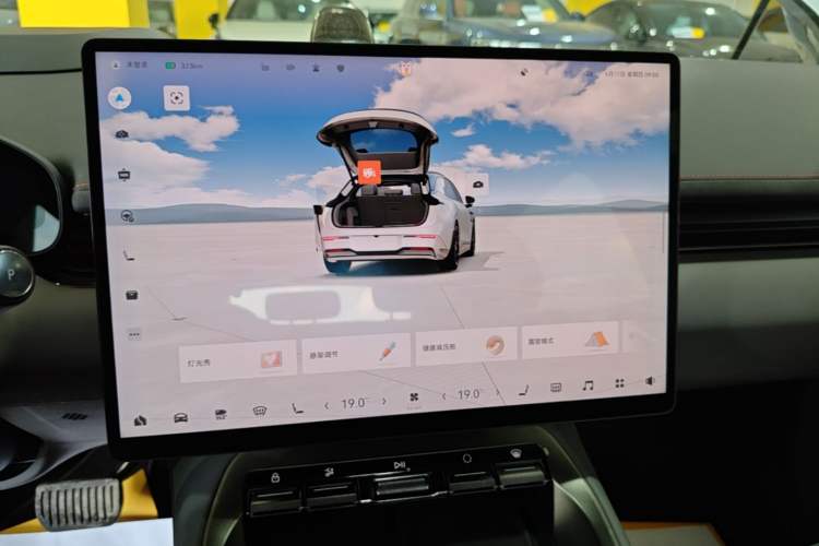 Used Zeekr 007GT 2025 Four-Wheel Drive Intelligent Driving Version 75 kWh Audio And AC Panel