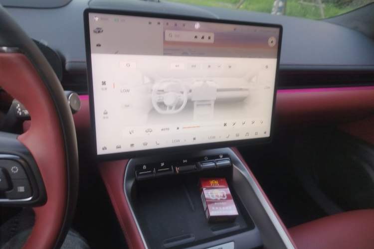 Used Zeekr 007GT 2025 Rear-Drive Intelligent Driving Version 75 kWh Audio And AC Panel