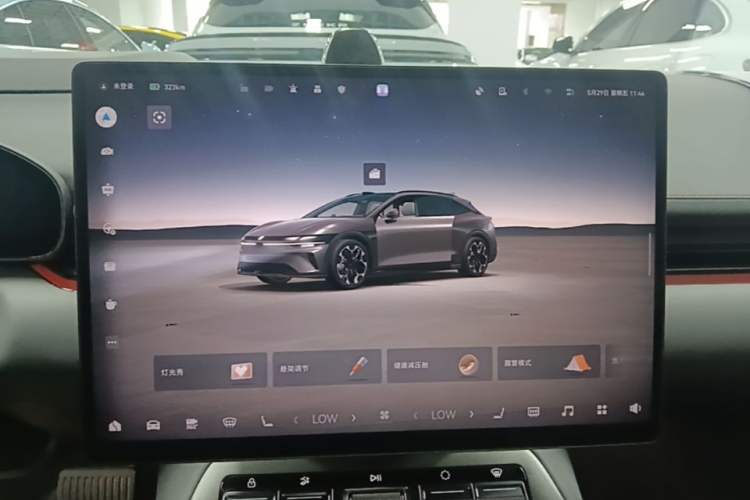 Used Zeekr 007GT 2025 Four-Wheel Drive Intelligent Driving Version 75 kWh Audio And AC Panel