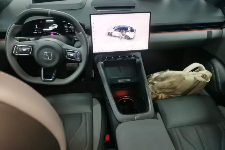 Used Zeekr 007GT 2025 Four-Wheel Drive Intelligent Driving Version 75 kWh Center Console