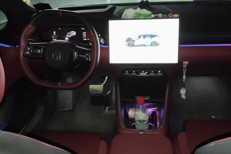 Used Zeekr 007GT 2025 Rear-Drive Intelligent Driving Version 75 kWh Center Console