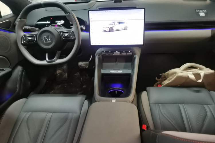 Used Zeekr 007GT 2025 Four-Wheel Drive Intelligent Driving Version 75 kWh Center Console