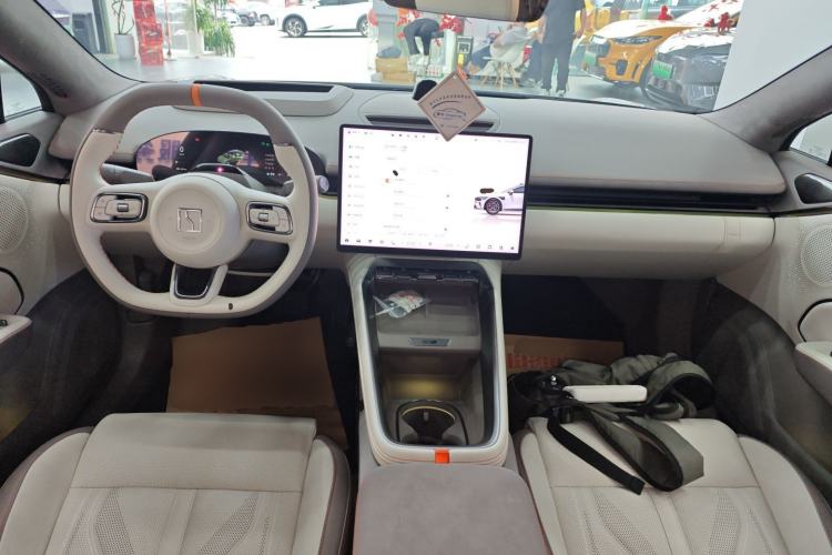 Used Zeekr 007GT 2025 Rear-Drive Intelligent Driving Version 75 kWh Center Console
