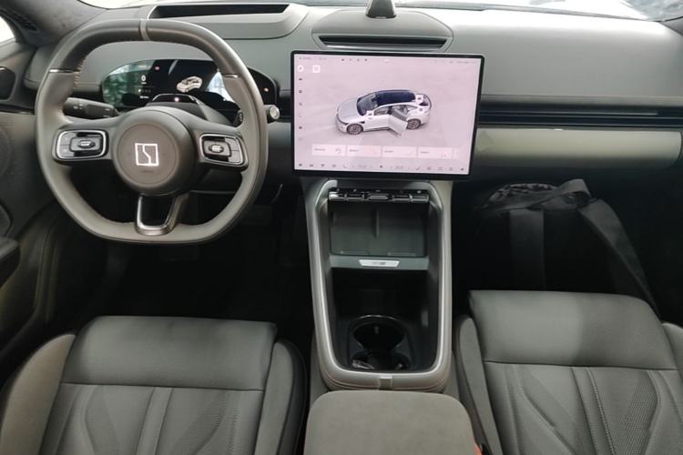 Used Zeekr 007GT 2025 Rear-Drive Intelligent Driving Version 75 kWh Center Console
