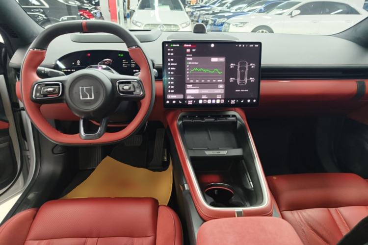 Used Zeekr 007GT 2025 Four-Wheel Drive Intelligent Driving Version 75 kWh Center Console