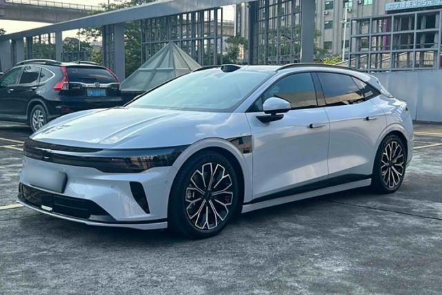 Ojetý Zeekr 007GT 2025 Four-Wheel Drive Intelligent Driving Version 75 kWh