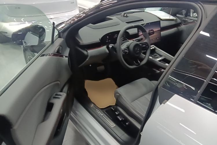 Used Zeekr 007GT 2025 Four-Wheel Drive Intelligent Driving Version 75 kWh Driver Seat