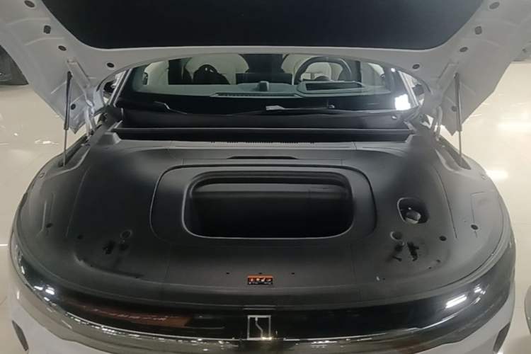 Used Zeekr 007GT 2025 Four-Wheel Drive Intelligent Driving Version 75 kWh Engine Bay