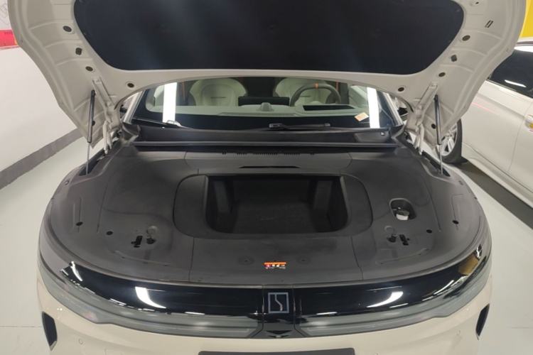 Used Zeekr 007GT 2025 Long-Range Rear-Wheel Drive Intelligent Driving Version 100 kWh Engine Bay