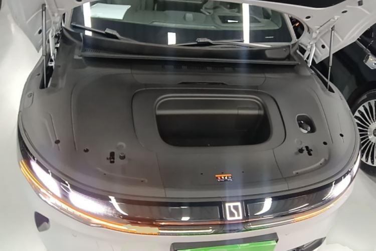 Used Zeekr 007GT 2025 Four-Wheel Drive Intelligent Driving Version 75 kWh Engine Bay