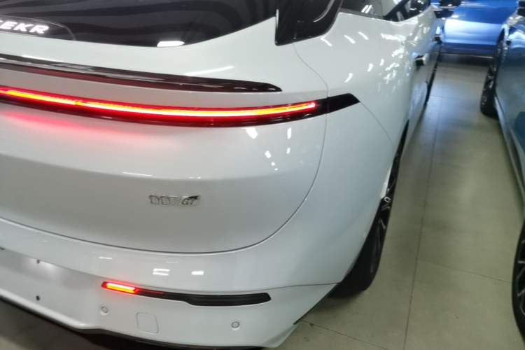 Used Zeekr 007GT 2025 Four-Wheel Drive Intelligent Driving Version 75 kWh Exterior 3