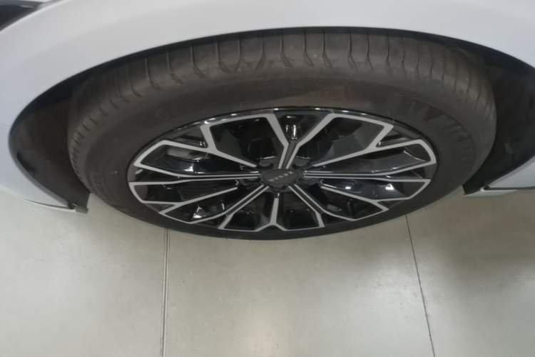 Used Zeekr 007GT 2025 Four-Wheel Drive Intelligent Driving Version 75 kWh Exterior 4