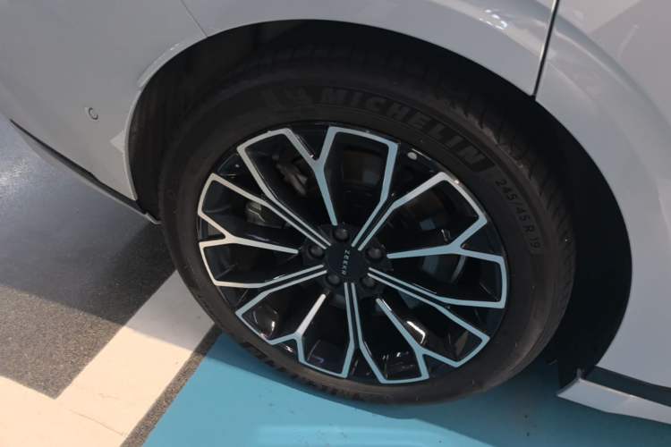 Used Zeekr 007GT 2025 Four-Wheel Drive Intelligent Driving Version 75 kWh Exterior 5