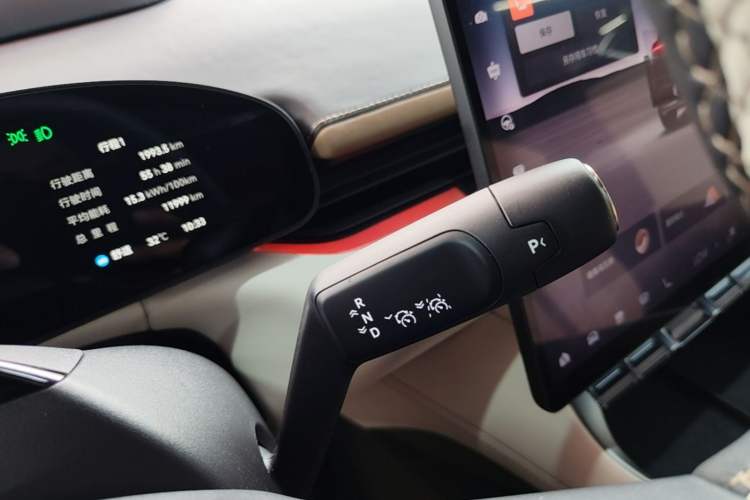 Used Zeekr 007GT 2025 Long-Range Rear-Wheel Drive Intelligent Driving Version 100 kWh Gear Lever