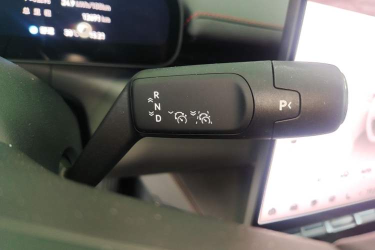 Used Zeekr 007GT 2025 Four-Wheel Drive Intelligent Driving Version 75 kWh Gear Lever