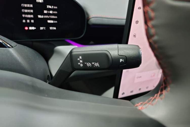 Used Zeekr 007GT 2025 Four-Wheel Drive Intelligent Driving Version 75 kWh Gear Lever