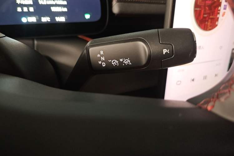 Used Zeekr 007GT 2025 Long-Range Rear-Wheel Drive Intelligent Driving Version 100 kWh Gear Lever