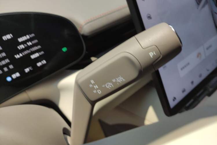 Used Zeekr 007GT 2025 Rear-Drive Intelligent Driving Version 75 kWh Gear Lever