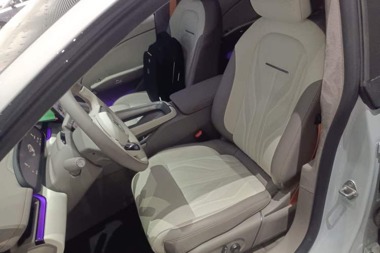 Used Zeekr 007GT 2025 Rear-Drive Intelligent Driving Version 75 kWh Left Front Seat