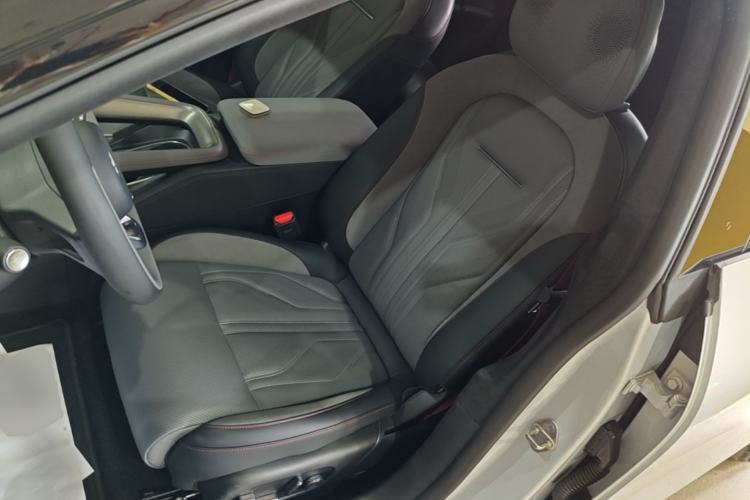 Used Zeekr 007GT 2025 Four-Wheel Drive Intelligent Driving Version 75 kWh Left Front Seat
