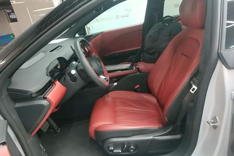Used Zeekr 007GT 2025 Four-Wheel Drive Intelligent Driving Version 75 kWh Left Front Seat