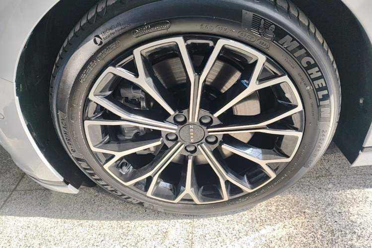 Used Zeekr 007GT 2025 Four-Wheel Drive Intelligent Driving Version 75 kWh Left Front Wheel Hub