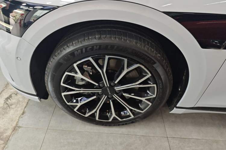 Used Zeekr 007GT 2025 Rear-Drive Intelligent Driving Version 75 kWh Left Front Wheel Hub