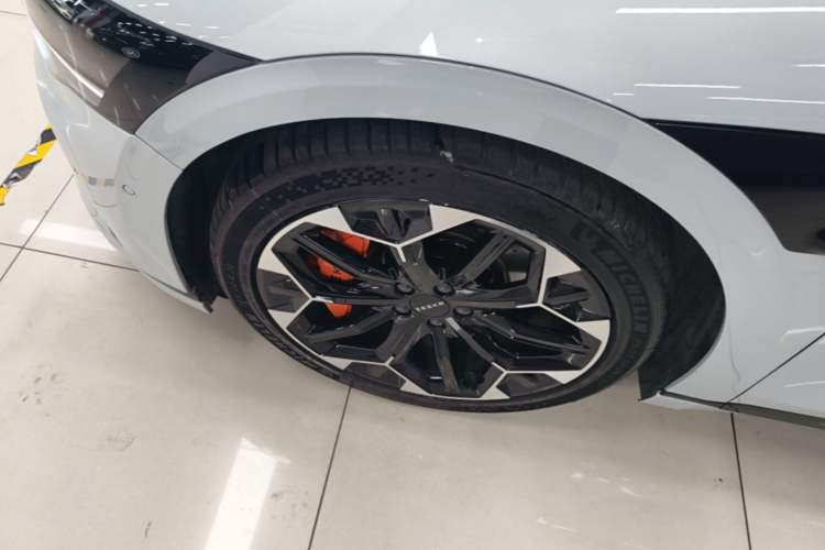Used Zeekr 007GT 2025 Four-Wheel Drive Intelligent Driving Version 75 kWh Left Front Wheel Hub