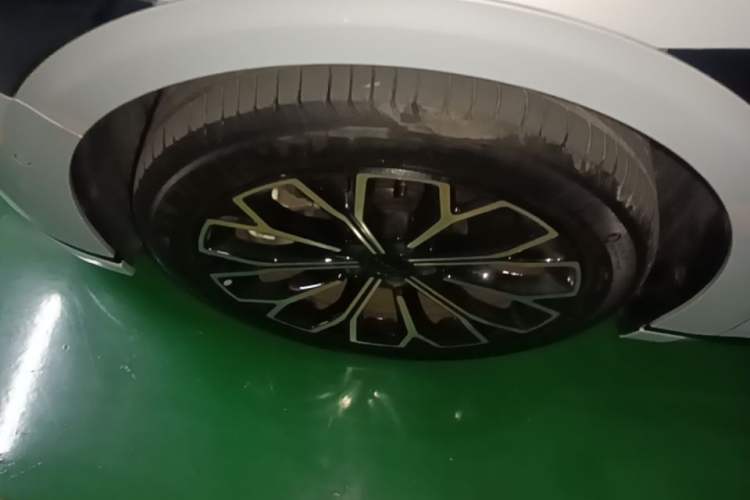 Used Zeekr 007GT 2025 Rear-Drive Intelligent Driving Version 75 kWh Left Front Wheel Hub