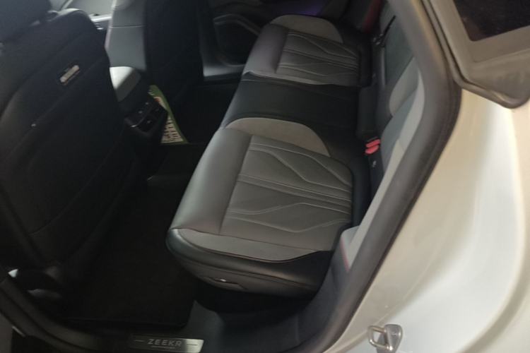 Used Zeekr 007GT 2025 Four-Wheel Drive Intelligent Driving Version 75 kWh Left Rear Seat