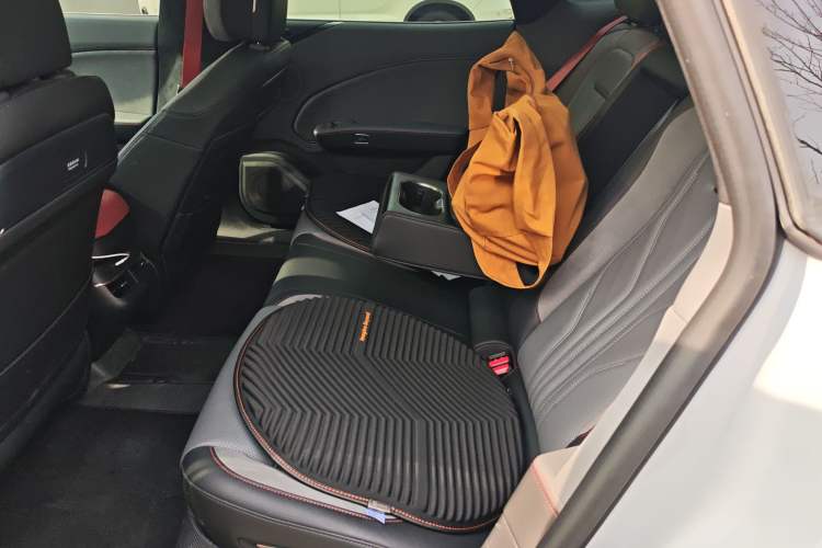 Used Zeekr 007GT 2025 Rear-Drive Intelligent Driving Version 75 kWh Left Rear Seat
