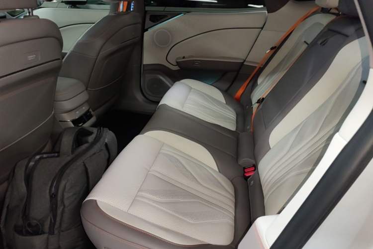 Used Zeekr 007GT 2025 Rear-Drive Intelligent Driving Version 75 kWh Left Rear Seat