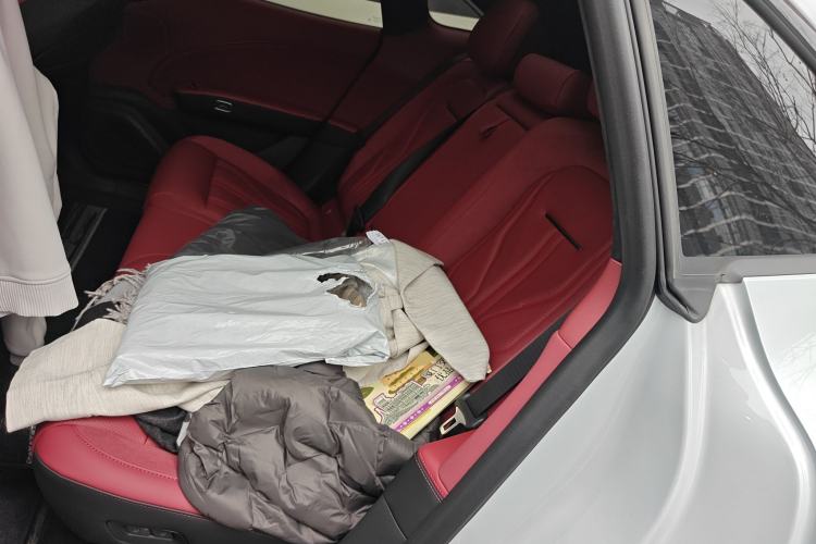 Used Zeekr 007GT 2025 Rear-Drive Intelligent Driving Version 75 kWh Left Rear Seat