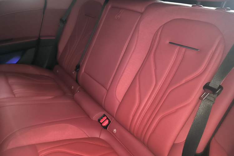 Used Zeekr 007GT 2025 Long-Range All-Wheel-Drive Intelligent Driving Version 100 kWh Left Rear Seat