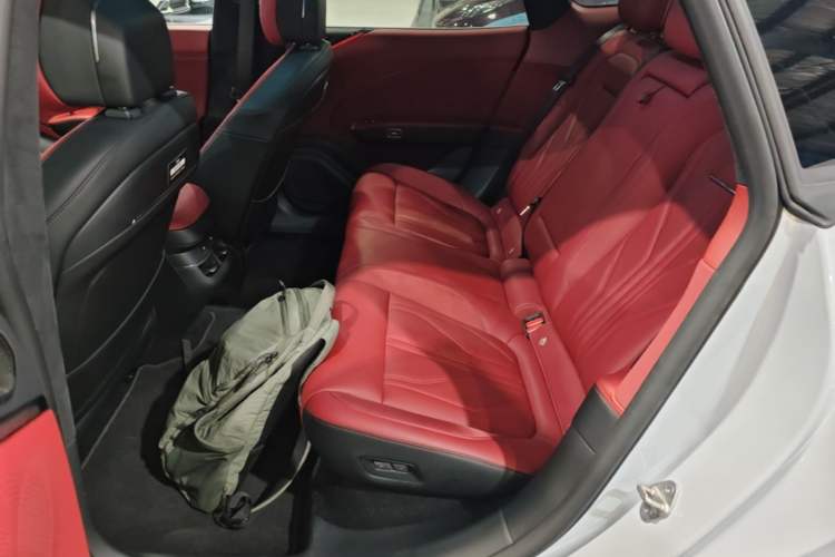 Used Zeekr 007GT 2025 Four-Wheel Drive Intelligent Driving Version 75 kWh Left Rear Seat