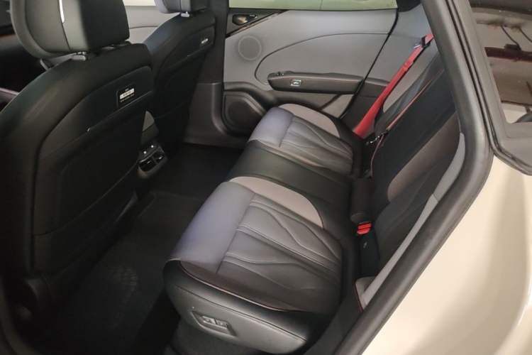 Used Zeekr 007GT 2025 Long-Range Rear-Wheel Drive Intelligent Driving Version 100 kWh Left Rear Seat
