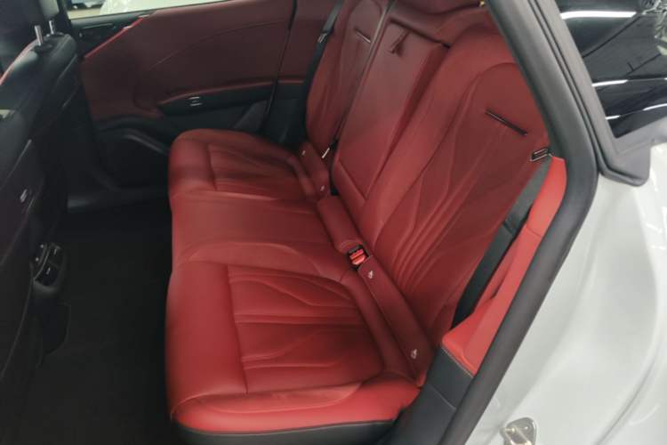 Used Zeekr 007GT 2025 Four-Wheel Drive Intelligent Driving Version 75 kWh Left Rear Seat