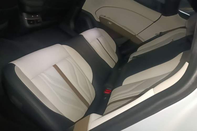 Used Zeekr 007GT 2025 Rear-Drive Intelligent Driving Version 75 kWh Left Rear Seat