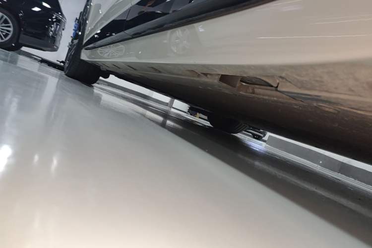 Used Zeekr 007GT 2025 Long-Range Rear-Wheel Drive Intelligent Driving Version 100 kWh Left Side Sill