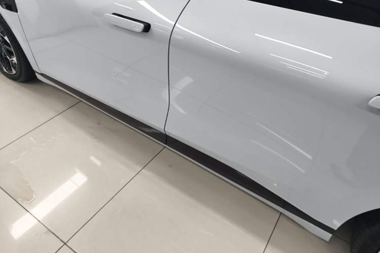 Used Zeekr 007GT 2025 Four-Wheel Drive Intelligent Driving Version 75 kWh Left Side Sill