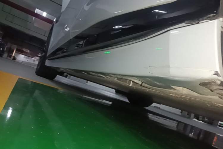 Used Zeekr 007GT 2025 Rear-Drive Intelligent Driving Version 75 kWh Left Side Sill