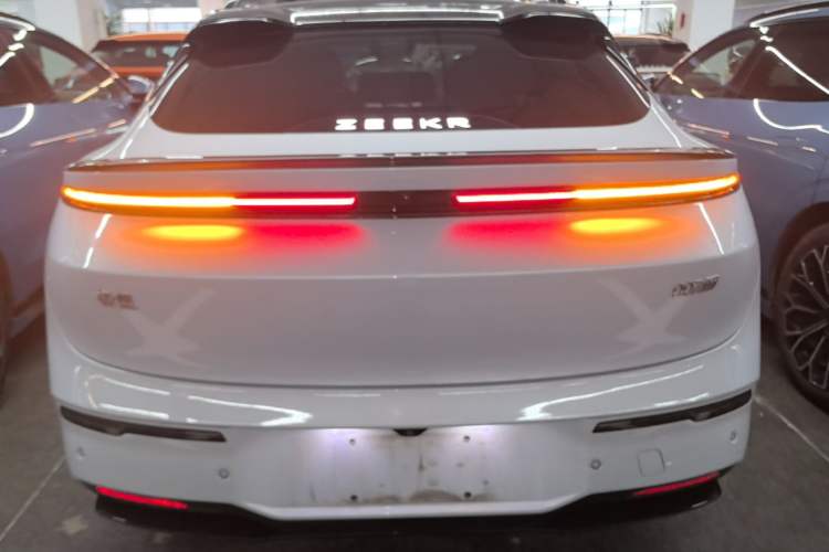Used Zeekr 007GT 2025 Four-Wheel Drive Intelligent Driving Version 75 kWh Rear