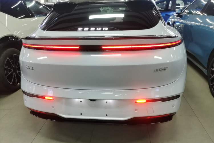 Used Zeekr 007GT 2025 Four-Wheel Drive Intelligent Driving Version 75 kWh Rear
